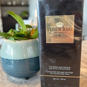 Trésor Rare Complete Age Defying Eye Zone Concentrate - 35 ml NEW Sealed
